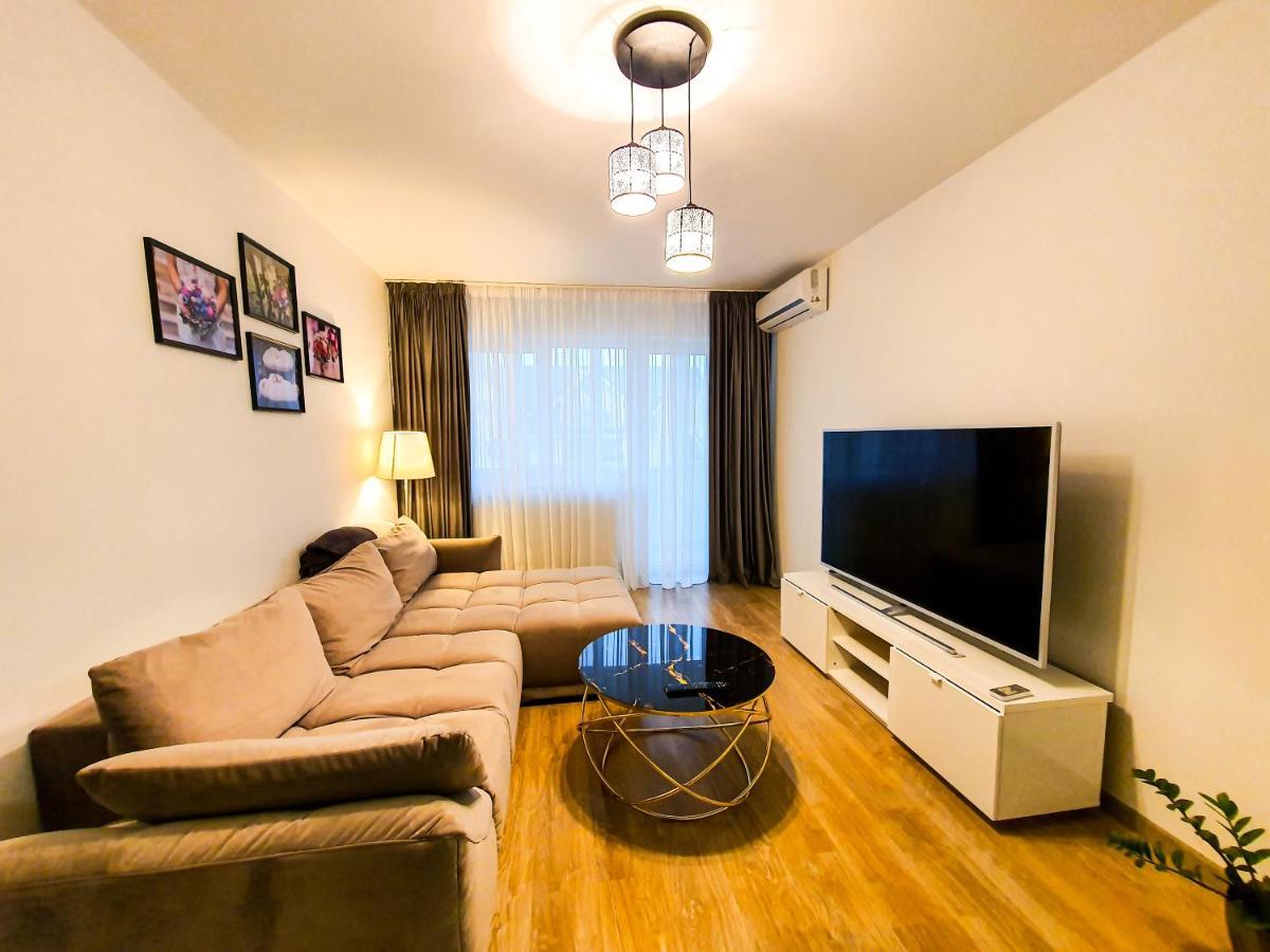 Luxurious Retreat 1Br Apartment With Netflix, Private Parking And Self Check In Popesti-Leordeni Exterior foto