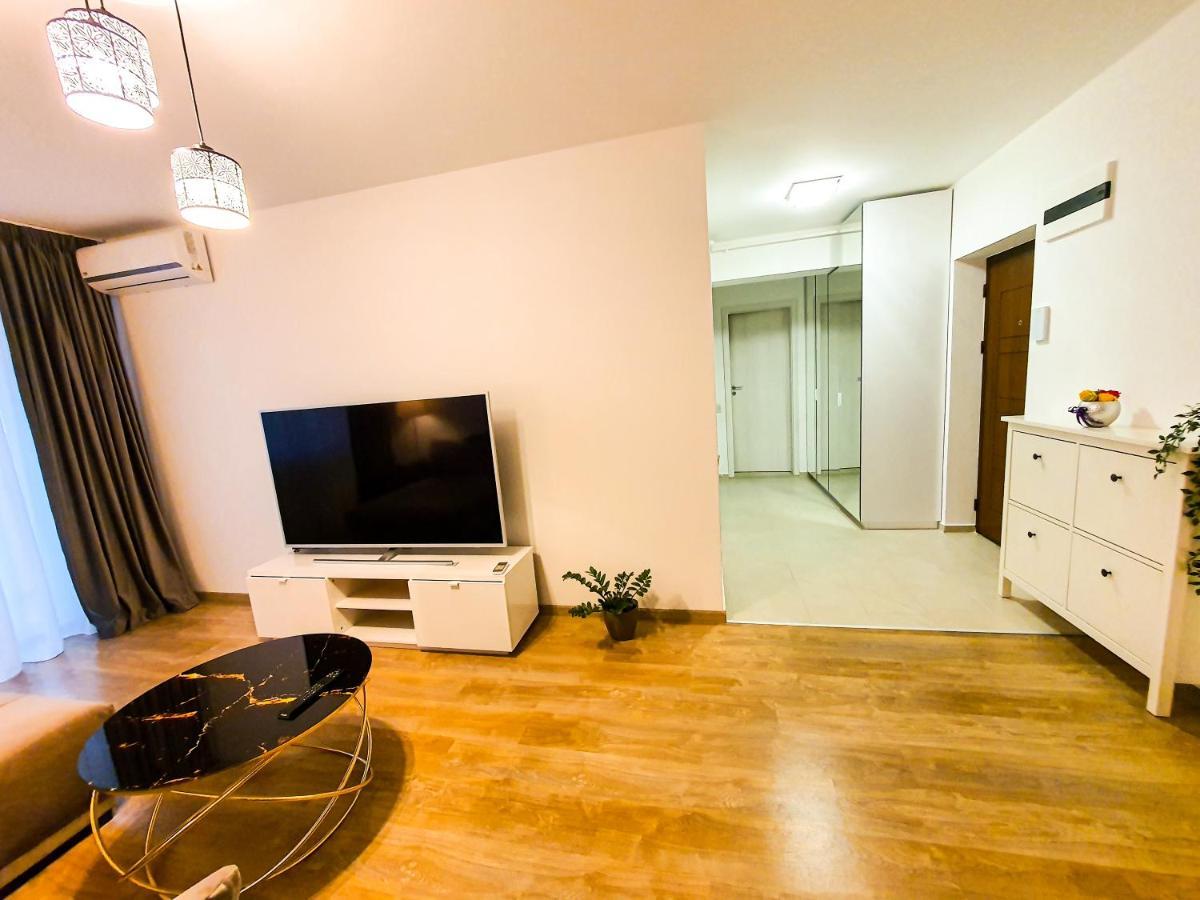 Luxurious Retreat 1Br Apartment With Netflix, Private Parking And Self Check In Popesti-Leordeni Exterior foto